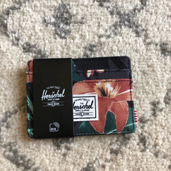 Herschel Supply Company Handbags - ❌SOLD❌Herschel Cardholder Wallet
